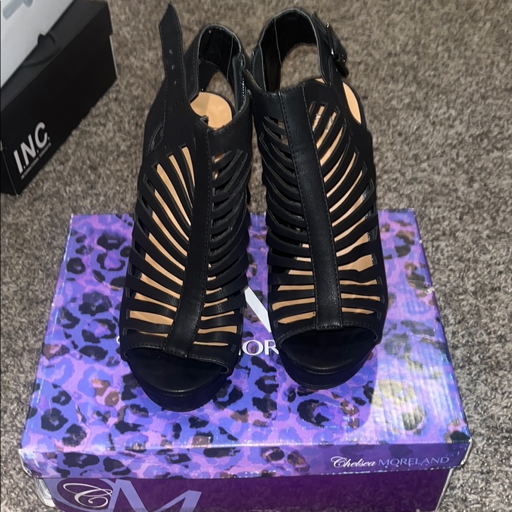 Black Women's Heeled Sandals